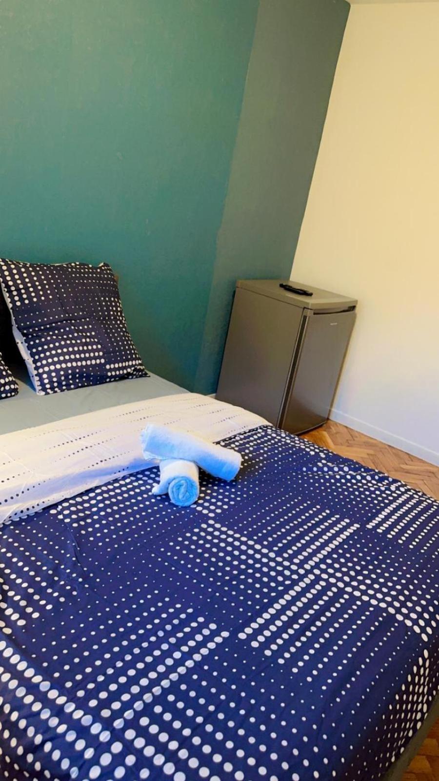 Mini-Studio Avec Kitchenette Ou Chambre Confort Avec Frigo Et Tv - Parking En Option Sur Resa ! Шавиль Экстерьер фото